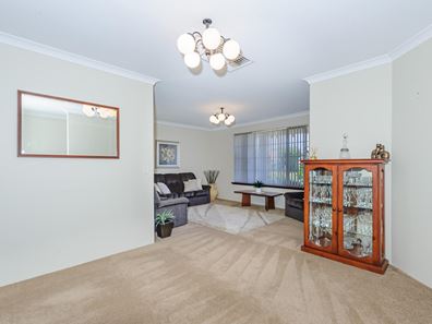 4 Feltbush Mews, Canning Vale WA 6155