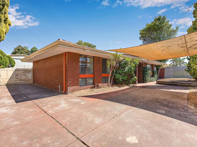 11 BLACKMORE AVENUE, Girrawheen WA 6064