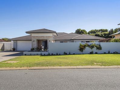 121 Gloucester Crescent, Shoalwater WA 6169