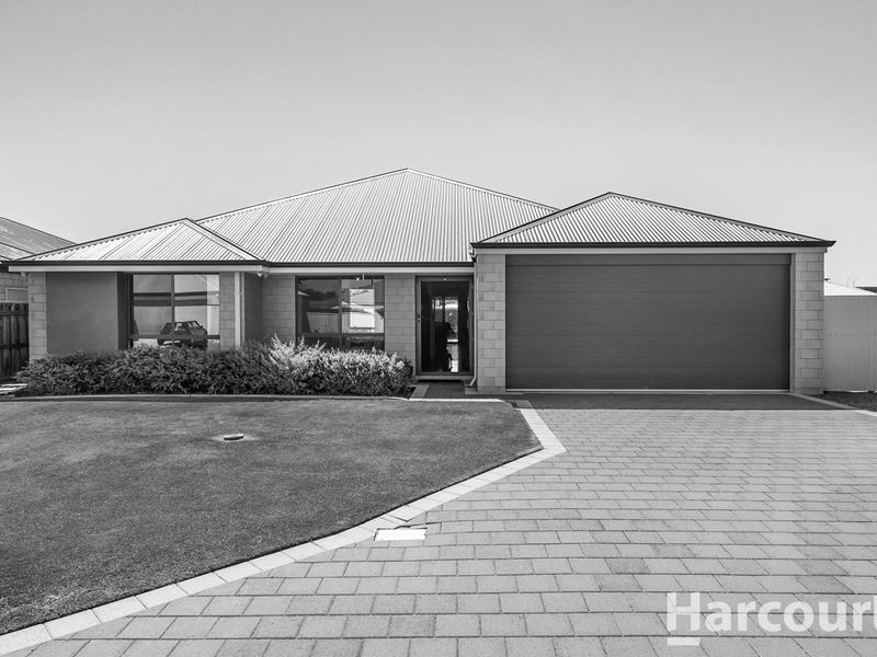10 Splendens Turn, Halls Head