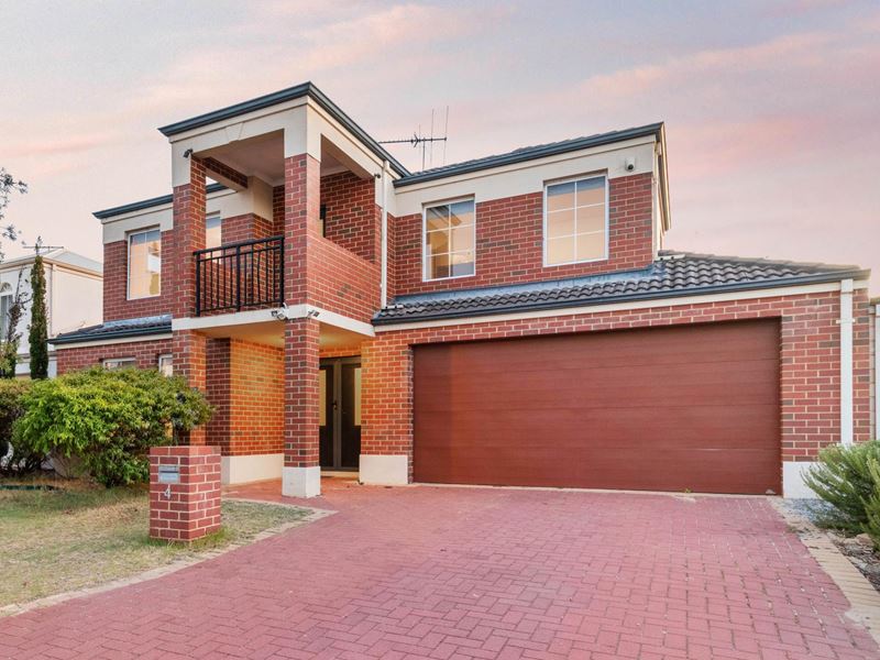 4 Tarquin Gardens, Belmont