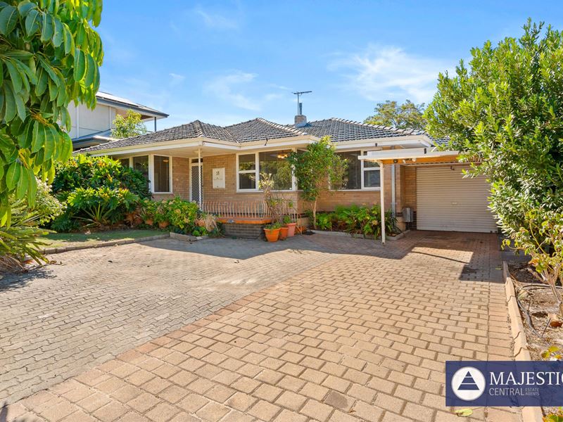 18 Glencoe Road, Ardross WA 6153