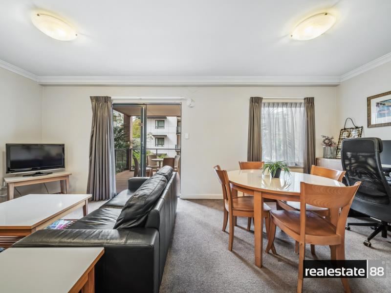 4/118 Mounts Bay Road, Perth