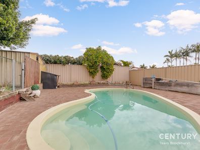 6 Pioneer Drive, Thornlie WA 6108