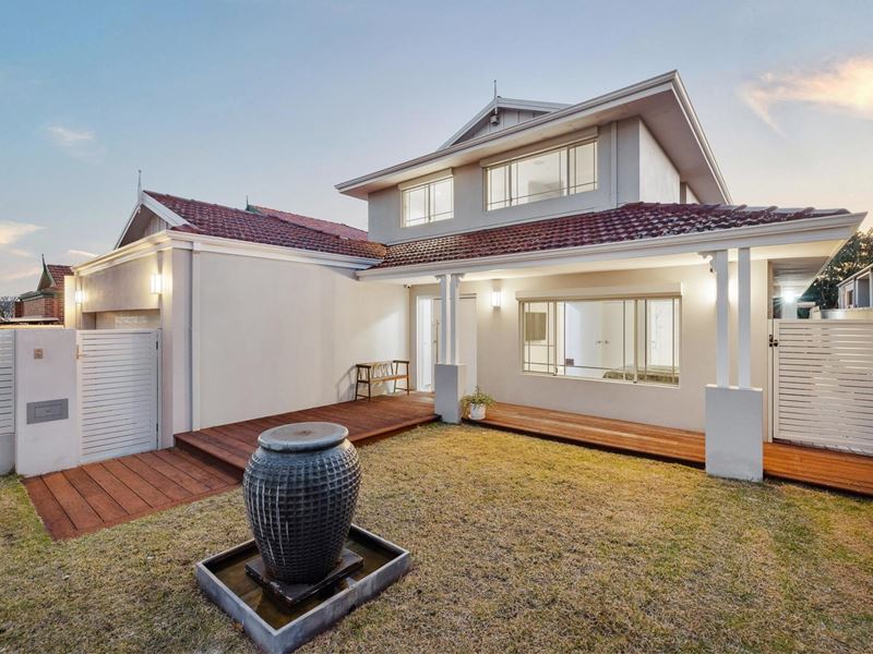 121A Reynolds Road, Mount Pleasant