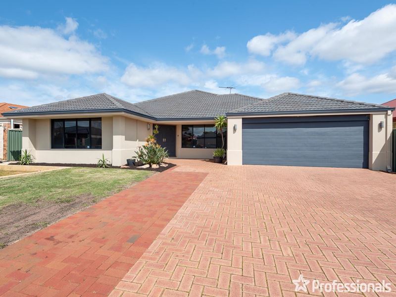 25 Excalibur Chase, Wattle Grove WA 6107