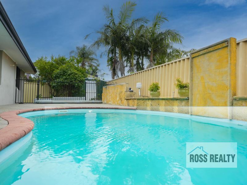 33 Reynolds Road, Forrestfield WA 6058