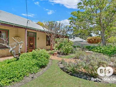 3 Russell Road, Burekup WA 6227