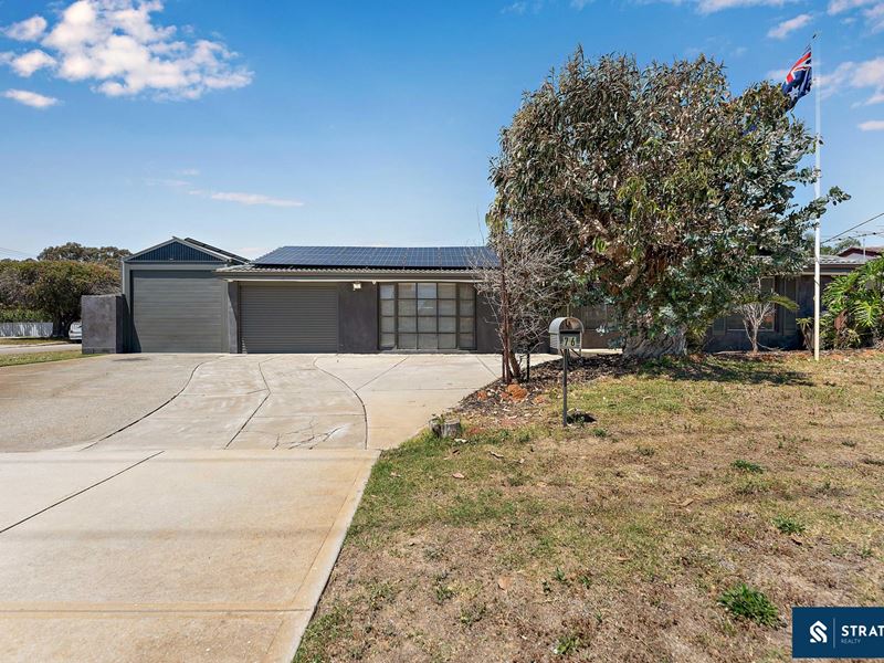 76 Queensville Avenue, Lynwood