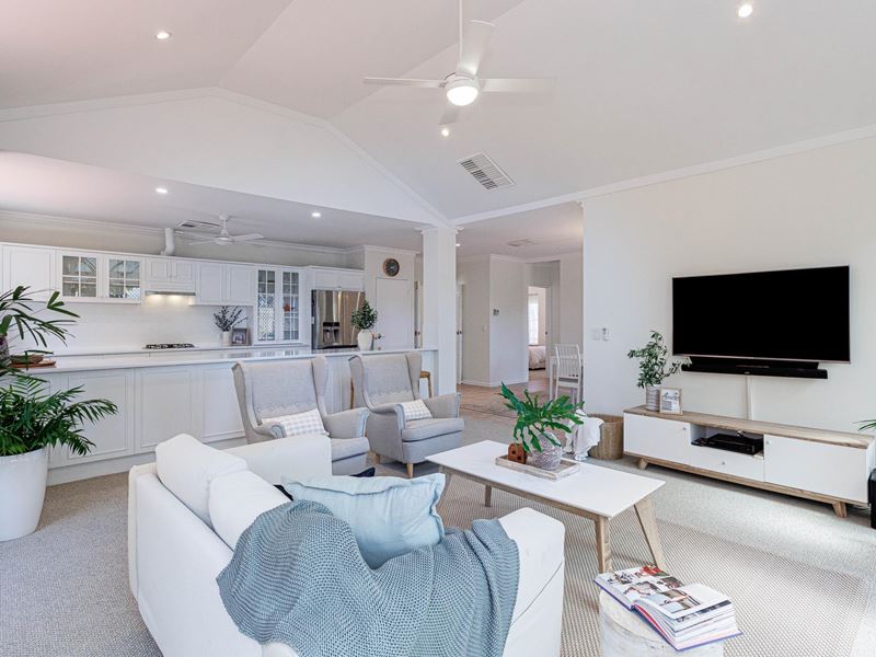 2/25 Burragah Way, Duncraig