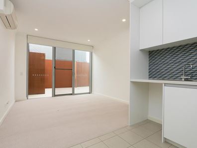 4/10 Quarry Street, Fremantle WA 6160