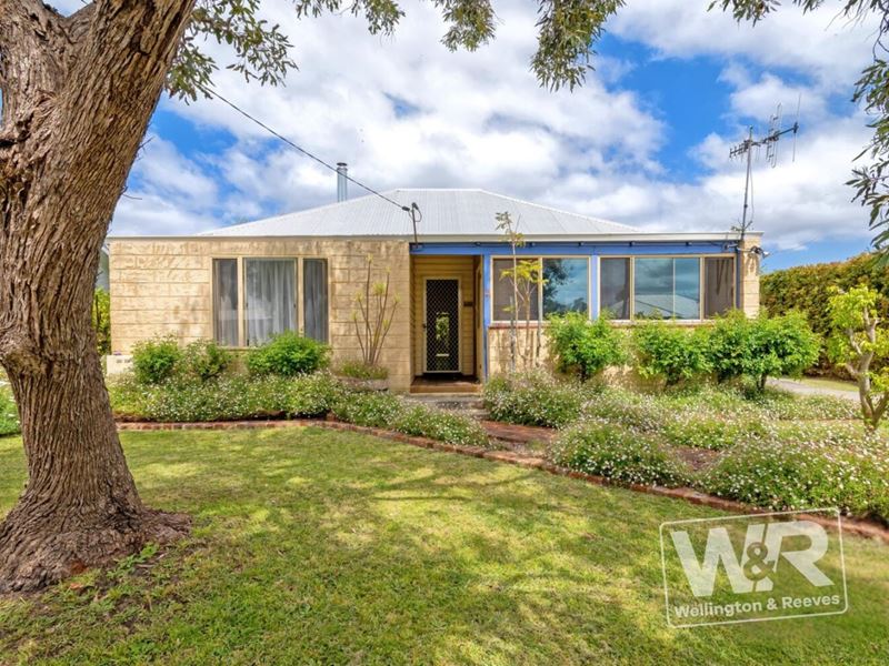 32 Leonora Street, Yakamia WA 6330