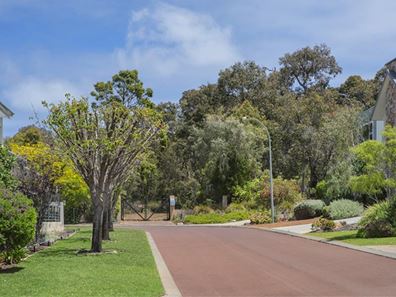 28 Hennessey Loop, Dunsborough WA 6281