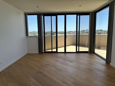 7/3 Galileo Loop, Mandurah WA 6210