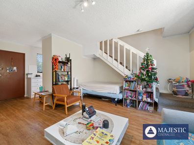 Unit 73/309 Harborne St, Glendalough WA 6016