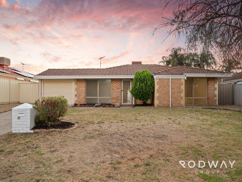 17 Mcgrath Pl, Seville Grove WA 6112