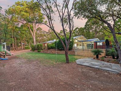 265 Summit Road, Mundaring WA 6073