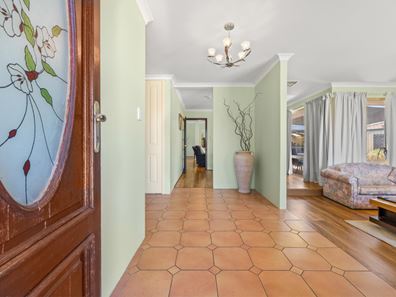 21 Glencoe Loop, Kinross WA 6028