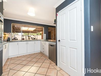 5 Tana Court, Waikiki WA 6169