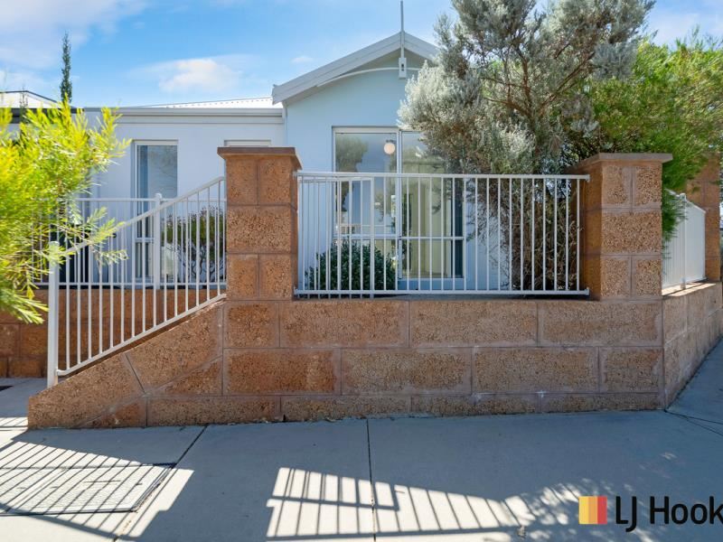 66 Bauer Circle, Banksia Grove WA 6031