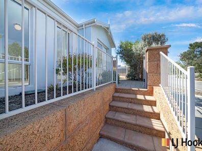 66 Bauer Circle, Banksia Grove WA 6031