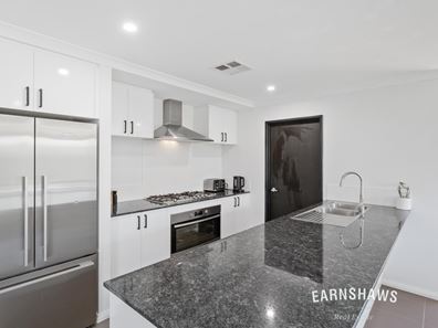 23 Barton Street, Aveley WA 6069