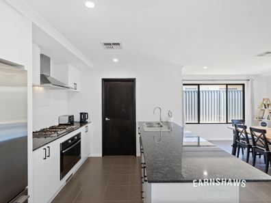 23 Barton Street, Aveley WA 6069