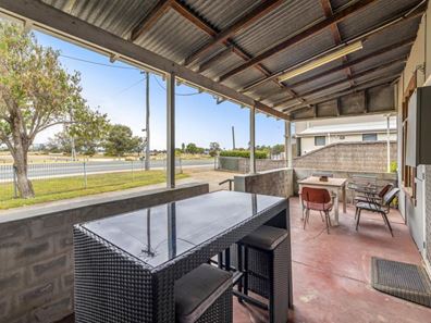 28 Mary Street, Halls Head WA 6210