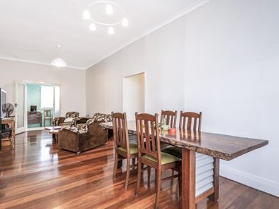 28 Mary Street, Halls Head WA 6210