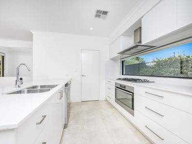 77 Marlinspike Boulevard, Jindalee WA 6036