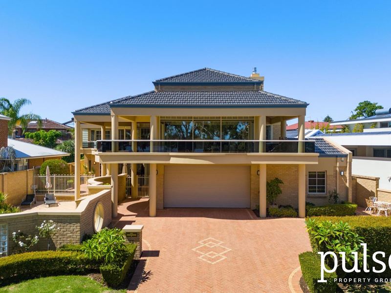 221 Riverton Drive North, Shelley