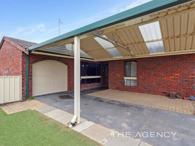 18 Helpman Way, Padbury WA 6025
