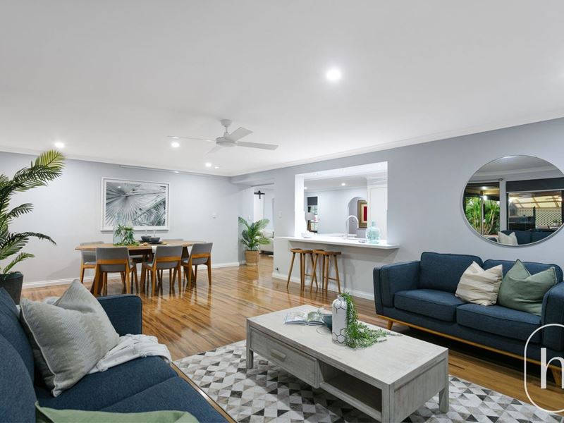 26 Leander Street, Beldon WA 6027