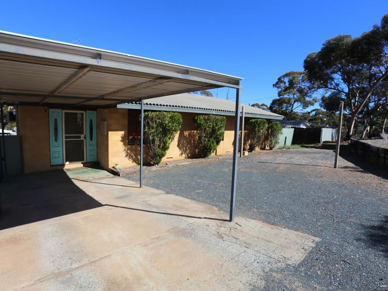 3 Bachelor Avenue, Kambalda East WA 6442