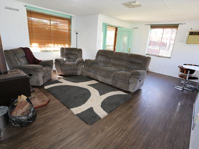 3 Bachelor Avenue, Kambalda East WA 6442