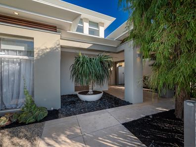 18 Hollington Boulevard, Alkimos WA 6038
