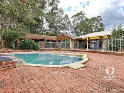56 Kathleen Road, Lesmurdie WA 6076