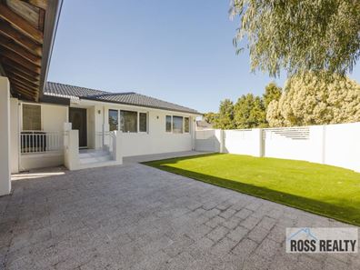 27 Hollett Road, Morley WA 6062