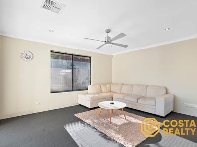 34 Bordeaux Parade, Piara Waters WA 6112