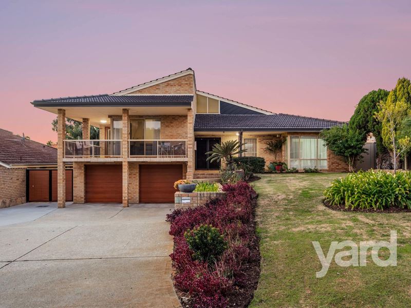 12 Arlington Loop, Coogee WA 6166