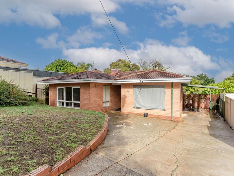 19 David Street, Kelmscott WA 6111