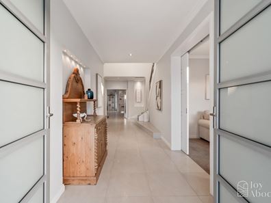 4 Burrill Turn, Burns Beach WA 6028