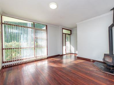 5 Kathleen Close, Maida Vale WA 6057