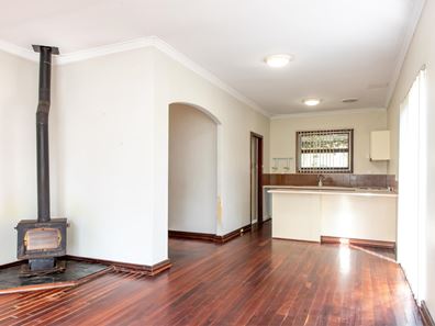5 Kathleen Close, Maida Vale WA 6057