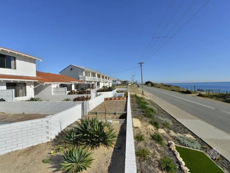 3/35B Halls Head Parade, Halls Head WA 6210