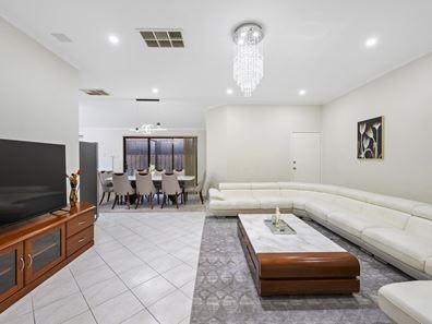 15B Horrocks Road, Booragoon WA 6154