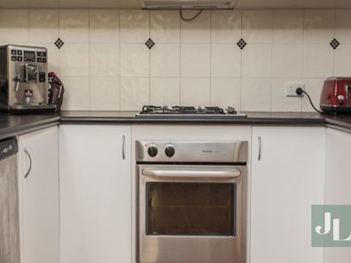 152a Odin Road, Innaloo WA 6018