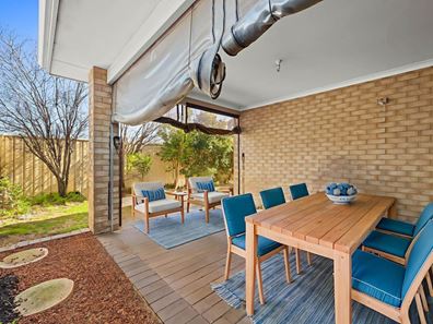 55 Highcliffe Circle, Lakelands WA 6180