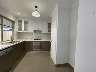 8B Morgan Street, Cannington WA 6107