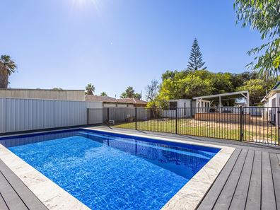 32 Walker Avenue, Lancelin WA 6044